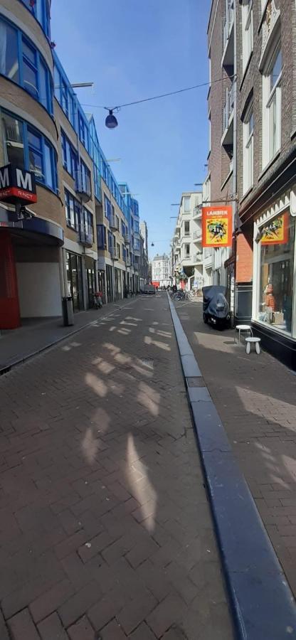 Iru, Not For Parties, Not A Hotel, Room With No Kitchen Amsterdam Exterior photo